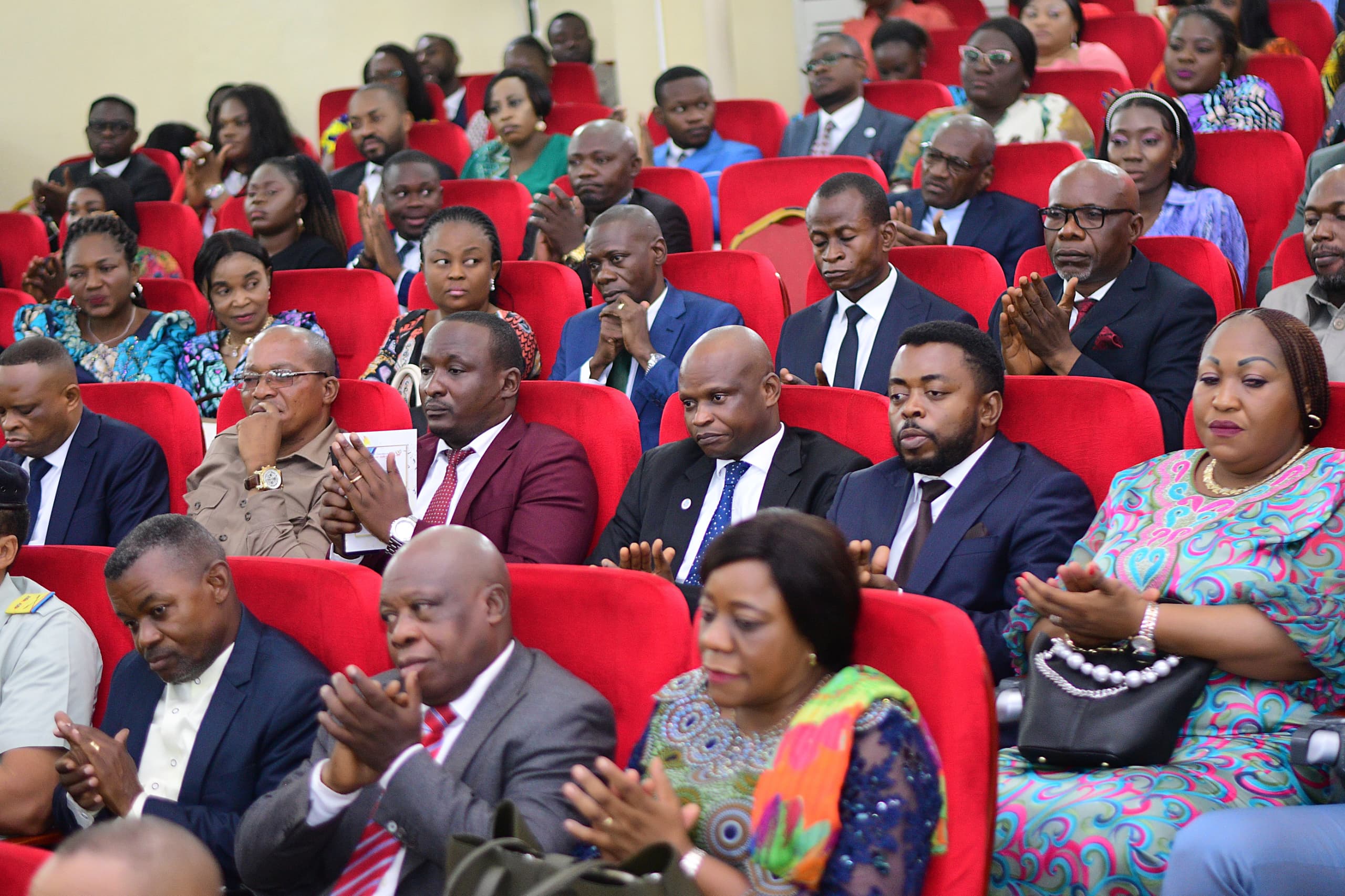 pgcassation, PG Monsieur Firmin MVONDE MAMBU
Procureur Général Près la Cour de Cassation remise des toges